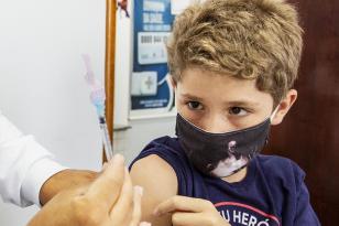 Vacinação de crianças em Curitiba está suspensa nesta sexta-feira (28)