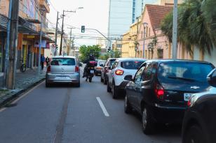 Frota de veículos bate recorde no Paraná