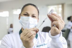 Dia D da Vacinação e horário estendido contra alta de casos de covid-19 