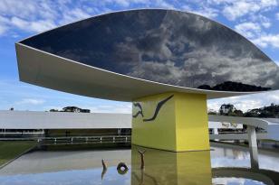 Museu Oscar Niemeyer abre no feriado de Ano Novo
