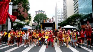 Pré-carnaval de Curitiba aquece a folia neste fim de semana 